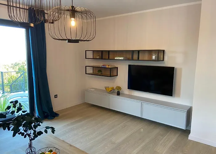 Castanea * 奥帕提亚