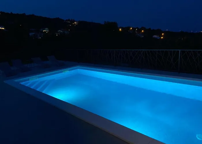 Castanea * 奥帕提亚