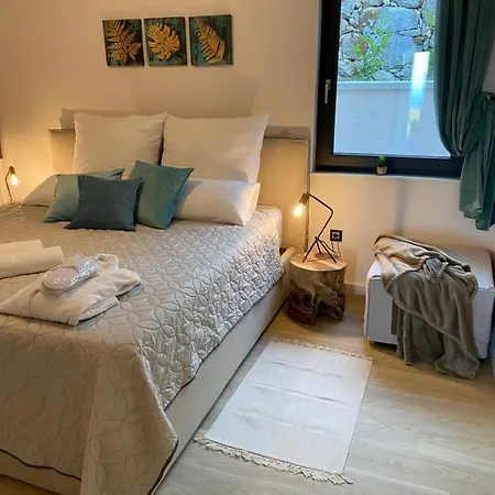 Castanea * אופטיה