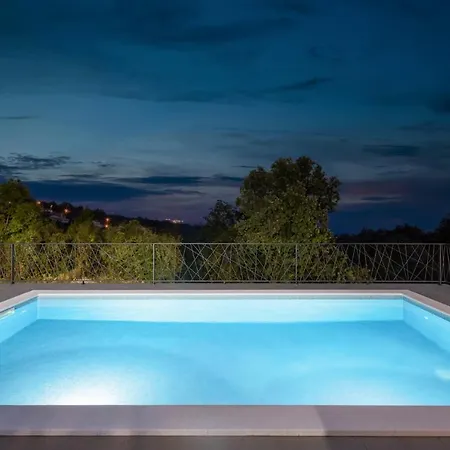 וילה Castanea אופטיה